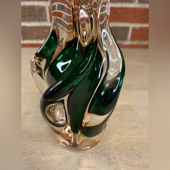 Vtg. Czech Bohemian Chribska Twisted Green Glass Vase by Hospodka - Picture 7 of 10